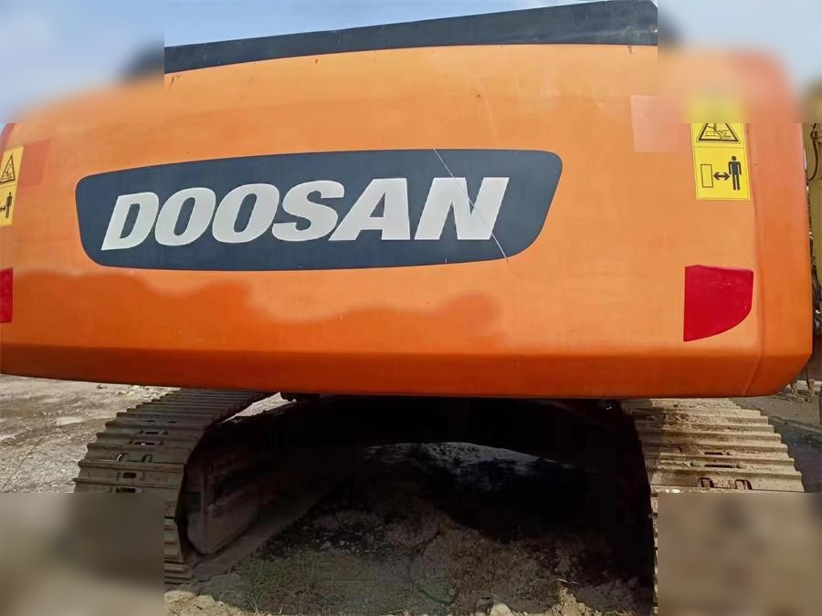 DOOSAN DX420 LC-9C - Lintekskavaator: pilt 3 DOOSAN DX420 LC-9C - Lintekskavaator: pilt 3