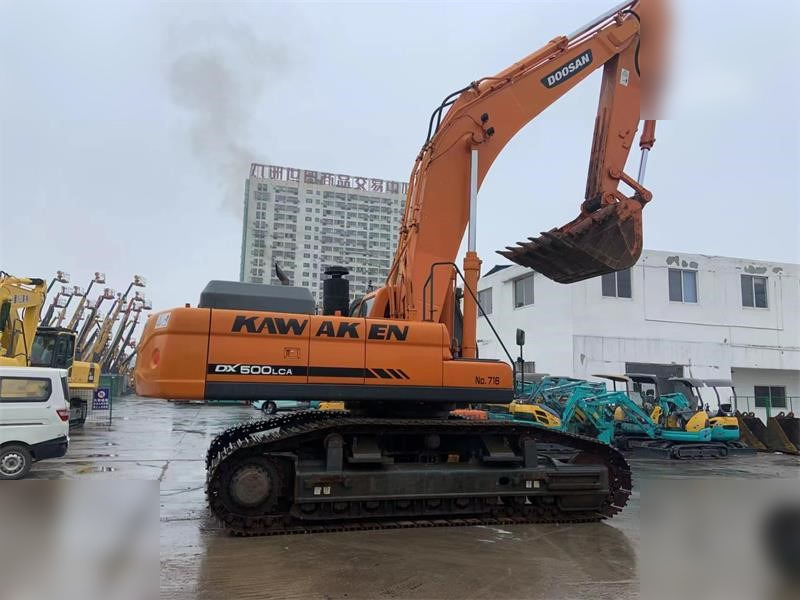 DOOSAN DX500 LCA - Lintekskavaator: pilt 1 DOOSAN DX500 LCA - Lintekskavaator: pilt 1