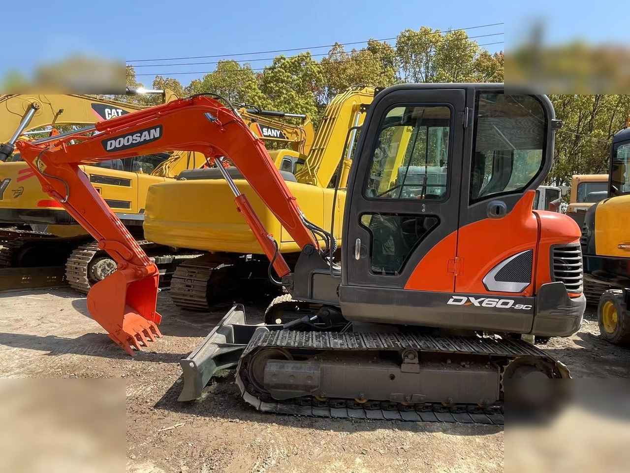 DOOSAN DX60-9C - Lintekskavaator: pilt 1 DOOSAN DX60-9C - Lintekskavaator: pilt 1