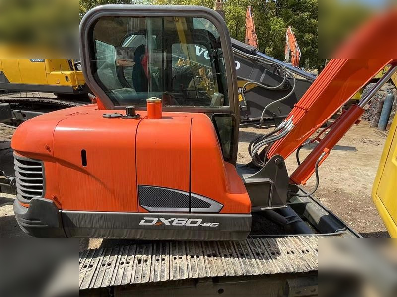 DOOSAN DX60E-9C - Miniekskavaator: pilt 2 DOOSAN DX60E-9C - Miniekskavaator: pilt 2