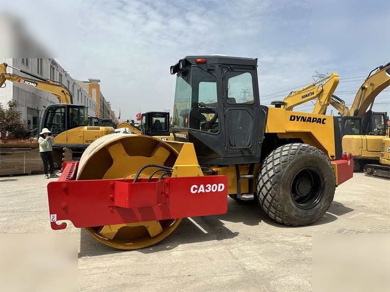 DYNAPAC CA30D - Tihendaja: pilt 2 DYNAPAC CA30D - Tihendaja: pilt 2