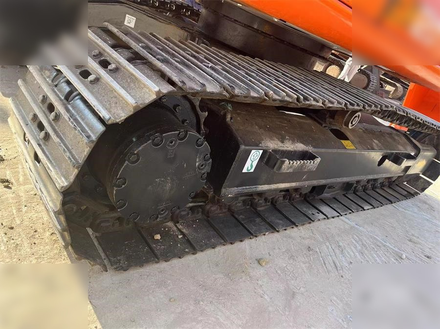 HITACHI EX120-5 - Lintekskavaator: pilt 2 HITACHI EX120-5 - Lintekskavaator: pilt 2