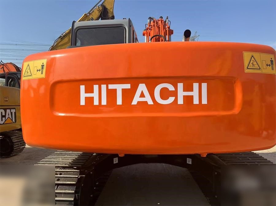 HITACHI EX120-5 - Lintekskavaator: pilt 4 HITACHI EX120-5 - Lintekskavaator: pilt 4
