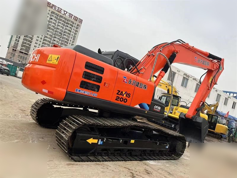 HITACHI ZX200-3 - Lintekskavaator: pilt 5 HITACHI ZX200-3 - Lintekskavaator: pilt 5