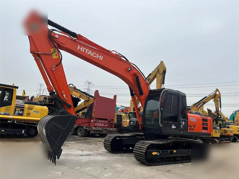 HITACHI ZX200-3 - Lintekskavaator: pilt 3 HITACHI ZX200-3 - Lintekskavaator: pilt 3