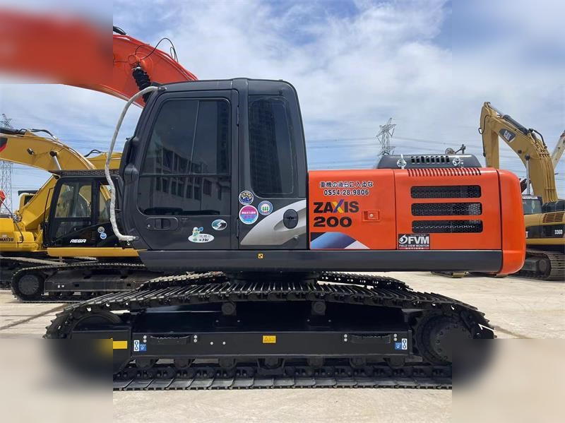 HITACHI ZX200 - Lintekskavaator: pilt 5 HITACHI ZX200 - Lintekskavaator: pilt 5