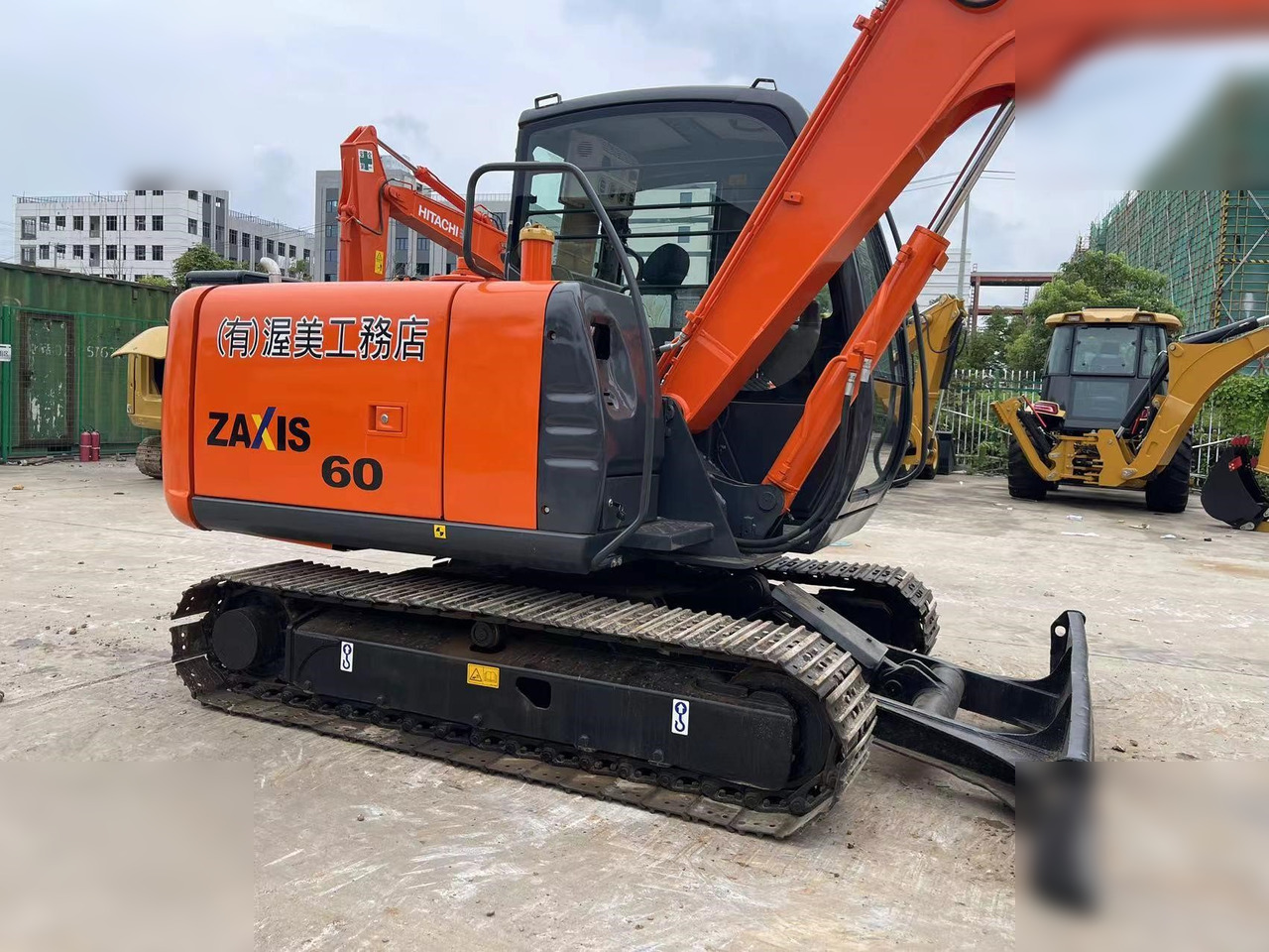 HITACHI ZX70 - Lintekskavaator: pilt 2 HITACHI ZX70 - Lintekskavaator: pilt 2