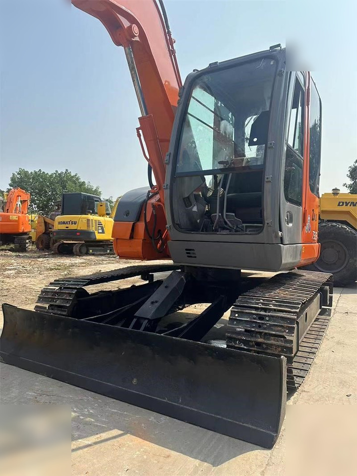 HITACHI ZX75US - Lintekskavaator: pilt 3 HITACHI ZX75US - Lintekskavaator: pilt 3