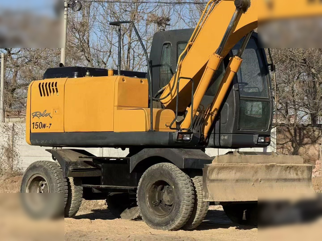 HYUNDAI ROBEX 150W-7A - Ratastel ekskavaator: pilt 4 HYUNDAI ROBEX 150W-7A - Ratastel ekskavaator: pilt 4