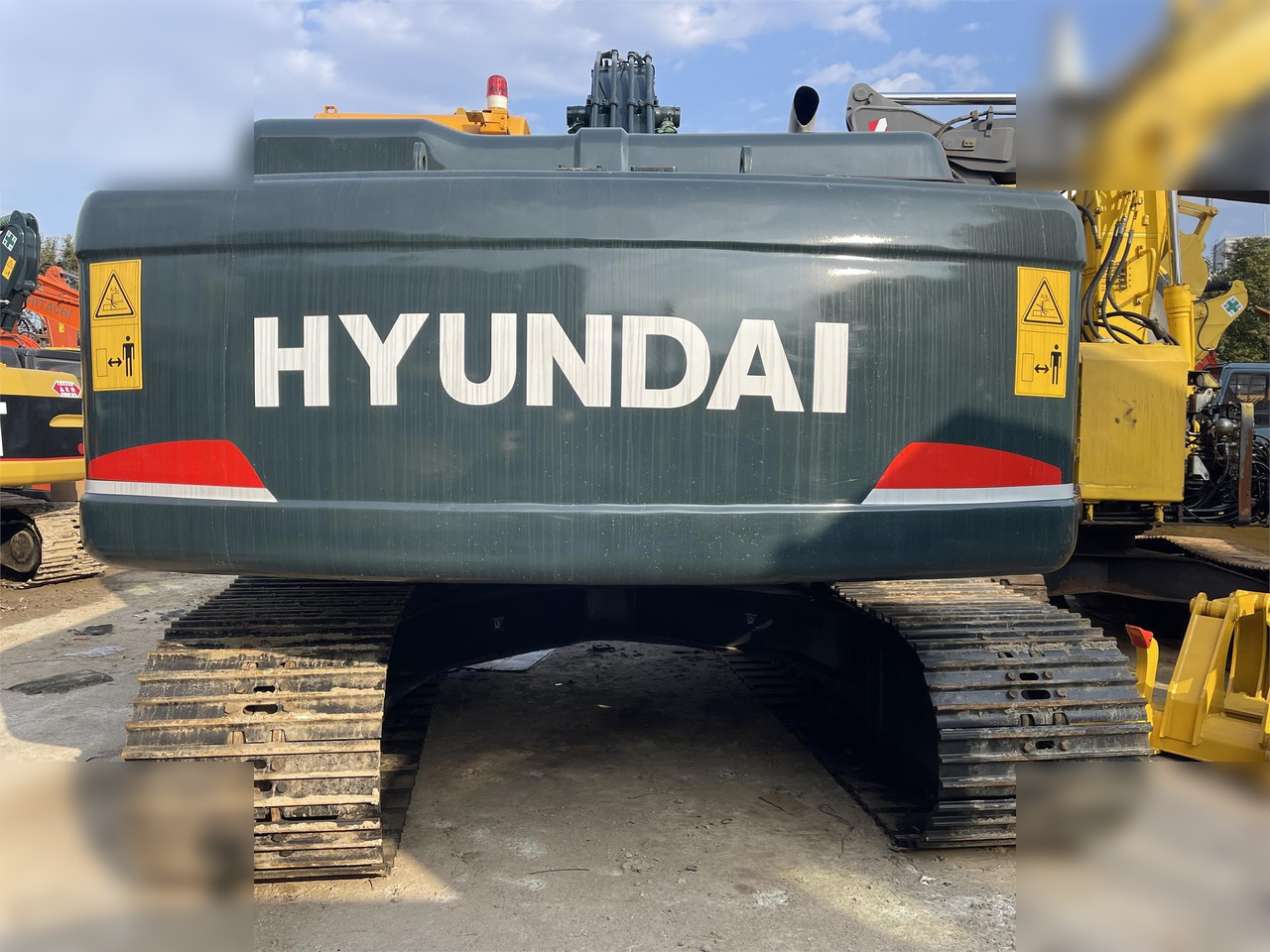 HYUNDAI ROBEX 220 LC-9S - Lintekskavaator: pilt 2 HYUNDAI ROBEX 220 LC-9S - Lintekskavaator: pilt 2