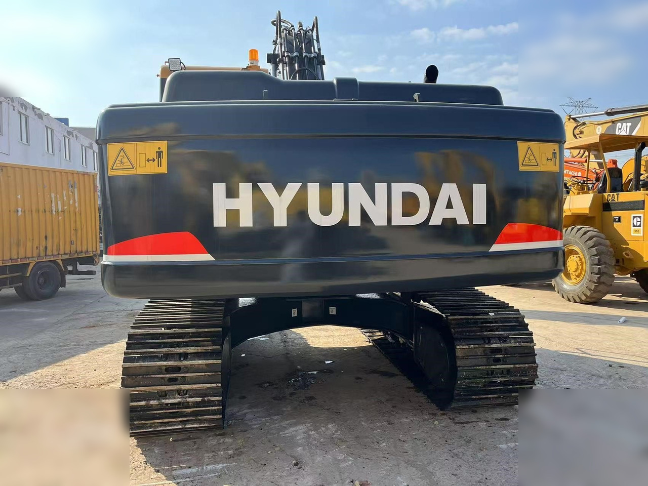 HYUNDAI ROBEX 220 LC-9S - Lintekskavaator: pilt 4 HYUNDAI ROBEX 220 LC-9S - Lintekskavaator: pilt 4