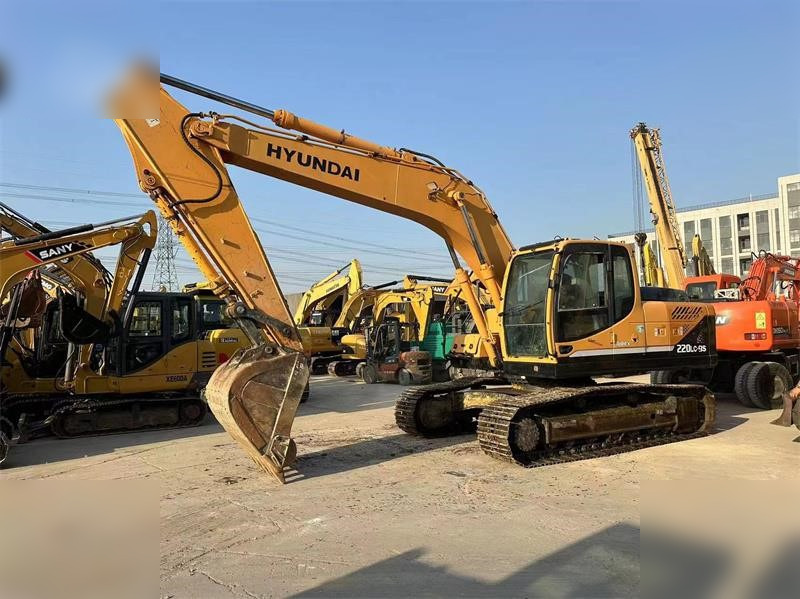 HYUNDAI ROBEX 220 LC-9S - Lintekskavaator: pilt 2 HYUNDAI ROBEX 220 LC-9S - Lintekskavaator: pilt 2