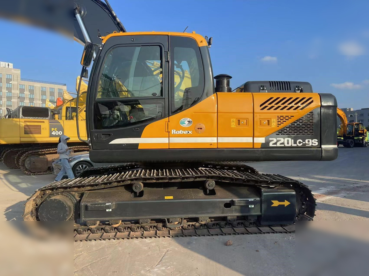 HYUNDAI ROBEX 220 LC-9S - Lintekskavaator: pilt 4 HYUNDAI ROBEX 220 LC-9S - Lintekskavaator: pilt 4