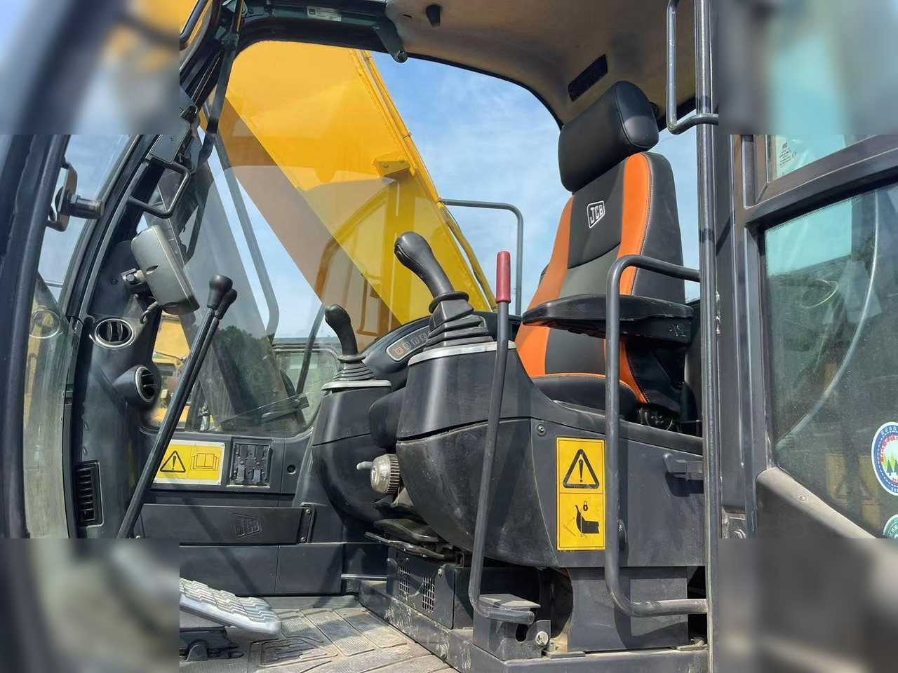 JCB JS220 LC liising JCB JS220 LC: pilt 6