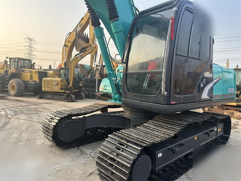 KOBELCO SK200-6E - Lintekskavaator: pilt 4 KOBELCO SK200-6E - Lintekskavaator: pilt 4