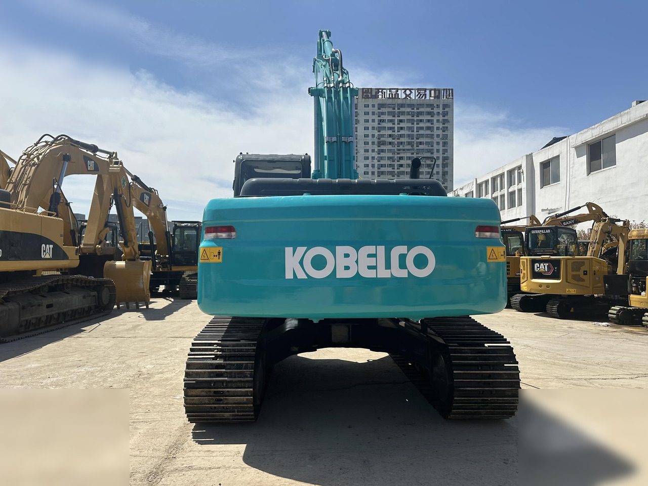 KOBELCO SK210 LC-8 - Lintekskavaator: pilt 4 KOBELCO SK210 LC-8 - Lintekskavaator: pilt 4