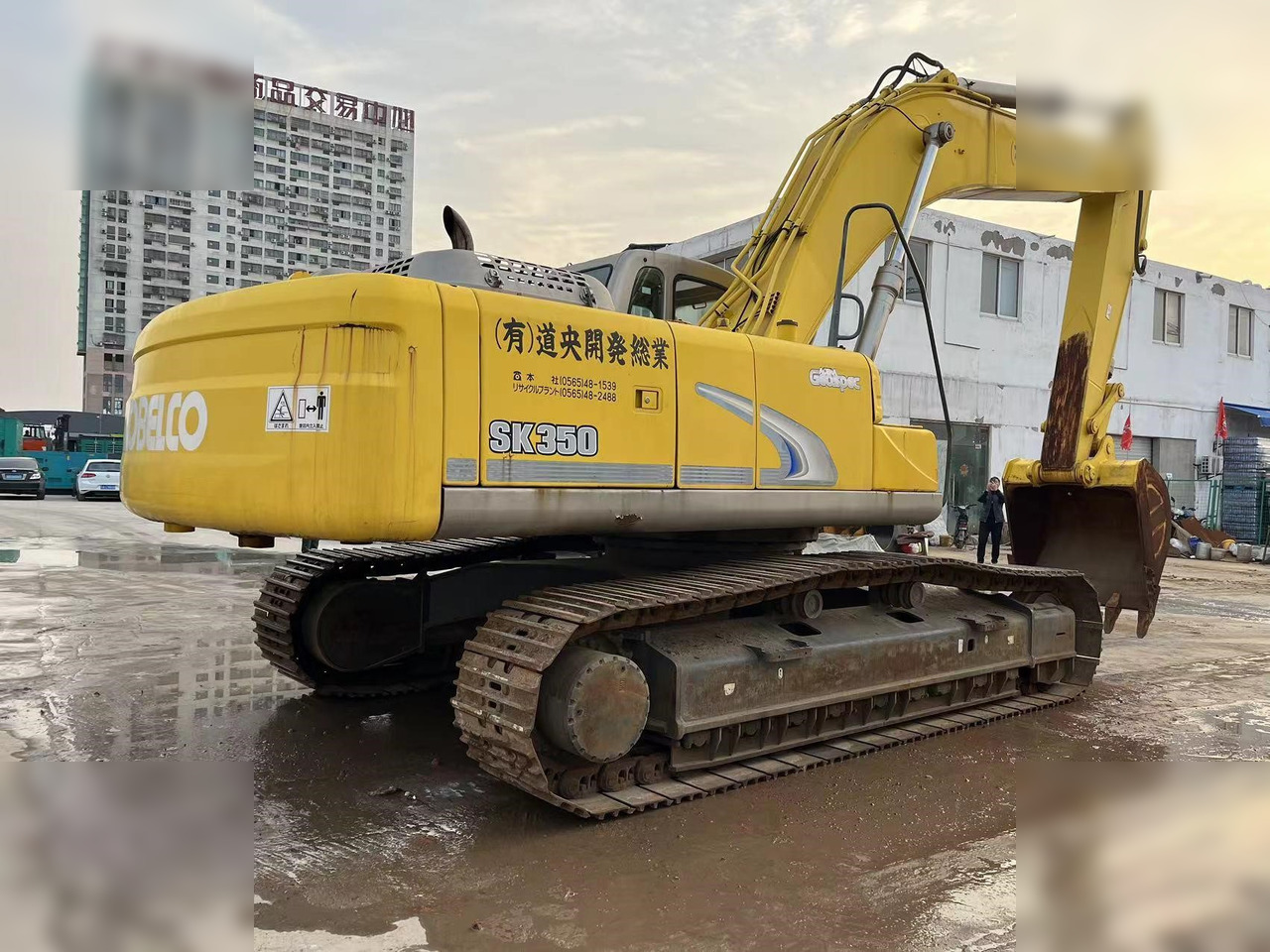 KOBELCO SK350 LC-8 - Lintekskavaator: pilt 2 KOBELCO SK350 LC-8 - Lintekskavaator: pilt 2
