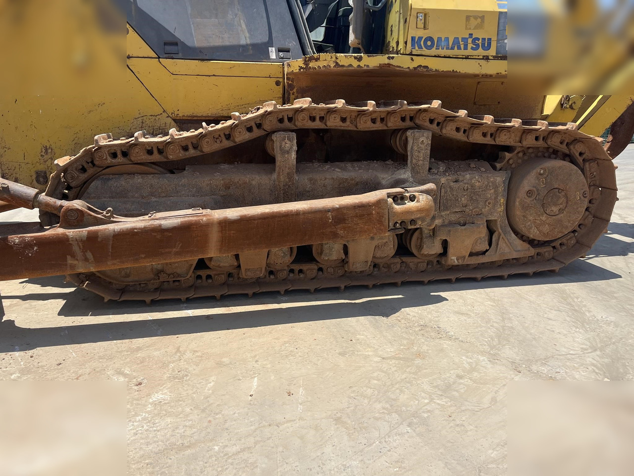 KOMATSU D155A-5 - Buldooser: pilt 5 KOMATSU D155A-5 - Buldooser: pilt 5