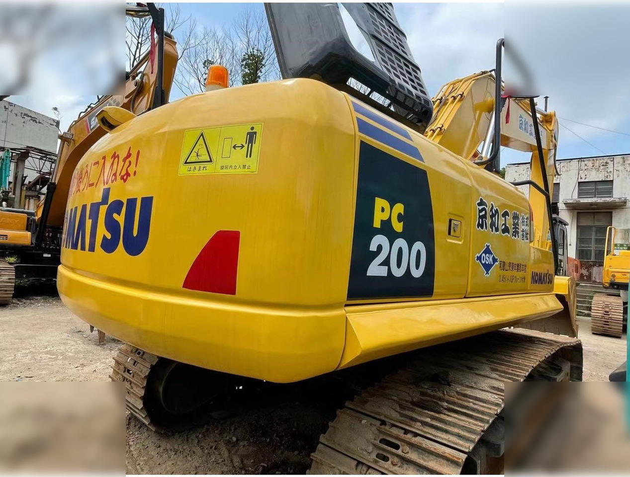 KOMATSU PC200-8 - Lintekskavaator: pilt 4 KOMATSU PC200-8 - Lintekskavaator: pilt 4