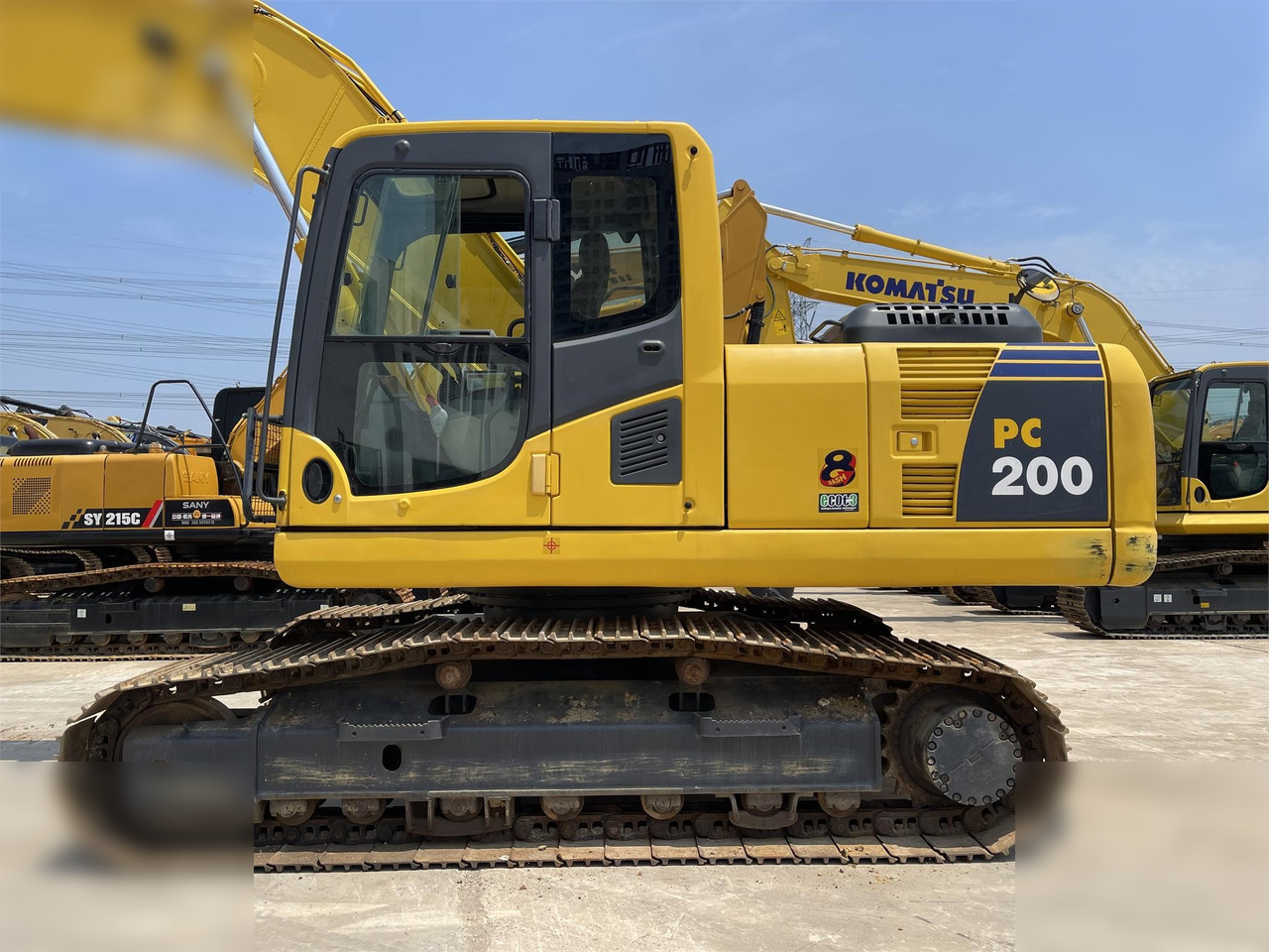 KOMATSU PC200-8 - Lintekskavaator: pilt 1 KOMATSU PC200-8 - Lintekskavaator: pilt 1