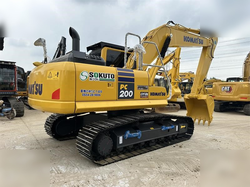 KOMATSU PC200-8 - Lintekskavaator: pilt 5 KOMATSU PC200-8 - Lintekskavaator: pilt 5