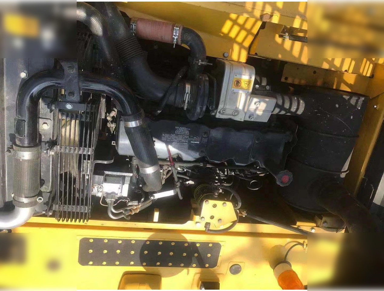 KOMATSU PC200-8 - Lintekskavaator: pilt 3 KOMATSU PC200-8 - Lintekskavaator: pilt 3