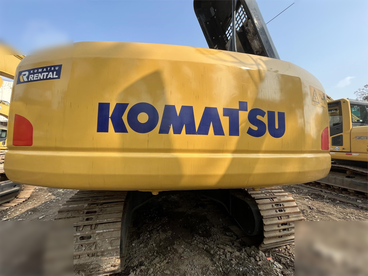 KOMATSU PC200-8 - Lintekskavaator: pilt 2 KOMATSU PC200-8 - Lintekskavaator: pilt 2