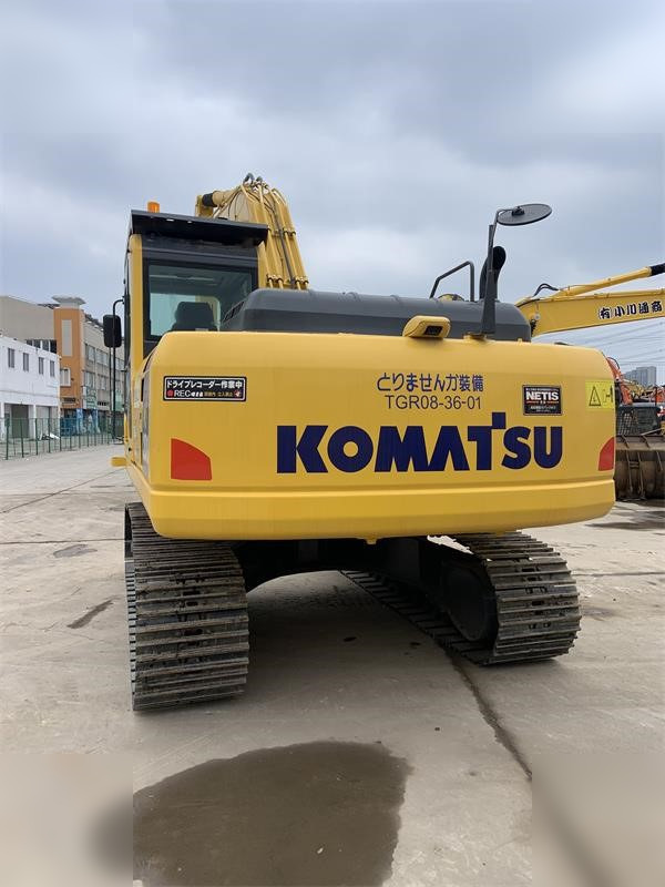 KOMATSU PC200-8 - Lintekskavaator: pilt 3 KOMATSU PC200-8 - Lintekskavaator: pilt 3