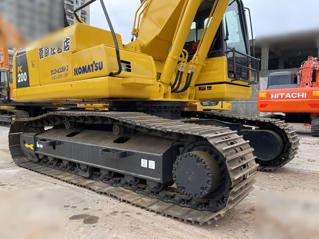 KOMATSU PC200-8N1 - Lintekskavaator: pilt 4 KOMATSU PC200-8N1 - Lintekskavaator: pilt 4