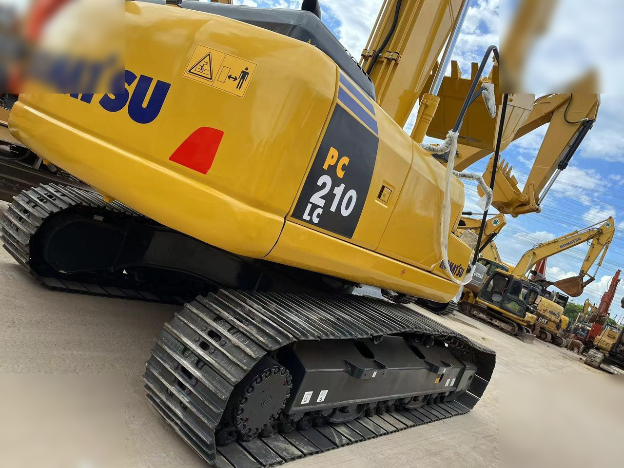 KOMATSU PC210 LC-8 - Lintekskavaator: pilt 4 KOMATSU PC210 LC-8 - Lintekskavaator: pilt 4