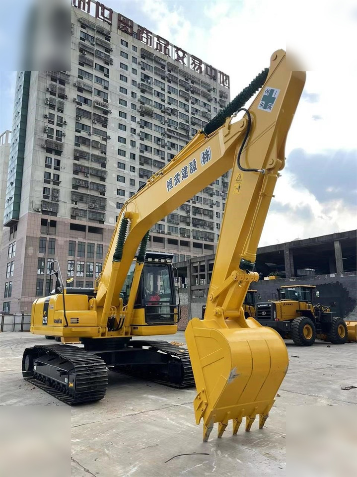 KOMATSU PC220-8 - Lintekskavaator: pilt 4 KOMATSU PC220-8 - Lintekskavaator: pilt 4