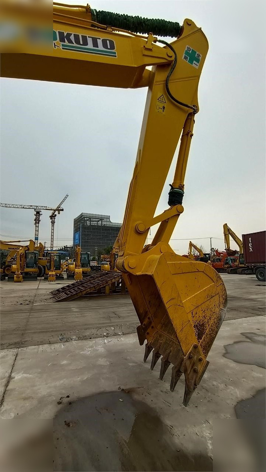 Lintekskavaator KOMATSU PC240 LC-8: pilt 10