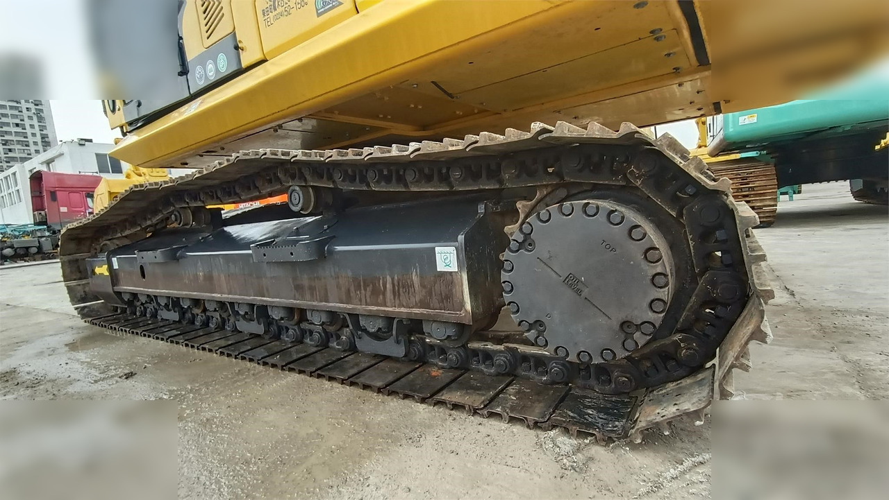 Lintekskavaator KOMATSU PC240 LC-8: pilt 6