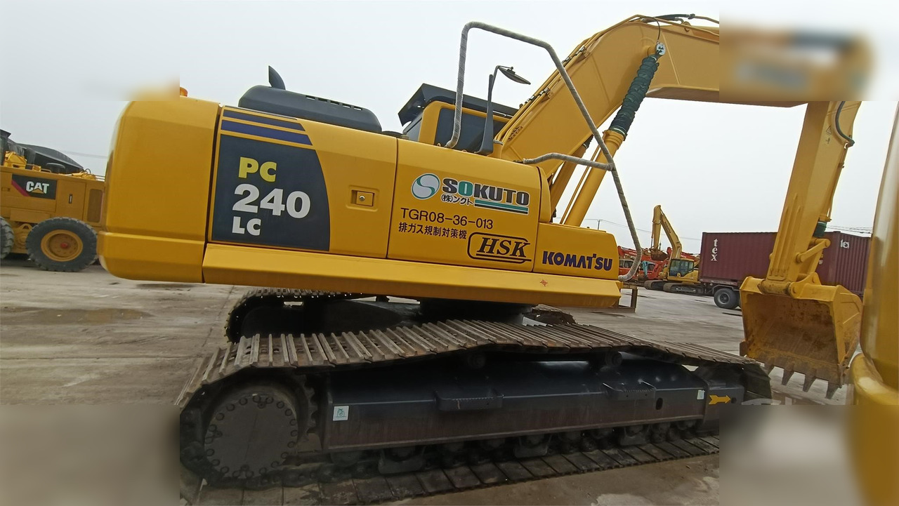 KOMATSU PC240 LC-8 - Lintekskavaator: pilt 1 KOMATSU PC240 LC-8 - Lintekskavaator: pilt 1