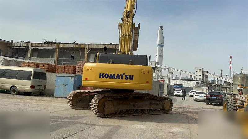 KOMATSU PC400-8 - Lintekskavaator: pilt 4 KOMATSU PC400-8 - Lintekskavaator: pilt 4