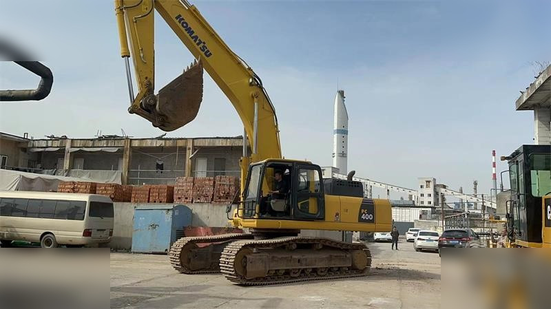KOMATSU PC400-8 - Lintekskavaator: pilt 3 KOMATSU PC400-8 - Lintekskavaator: pilt 3