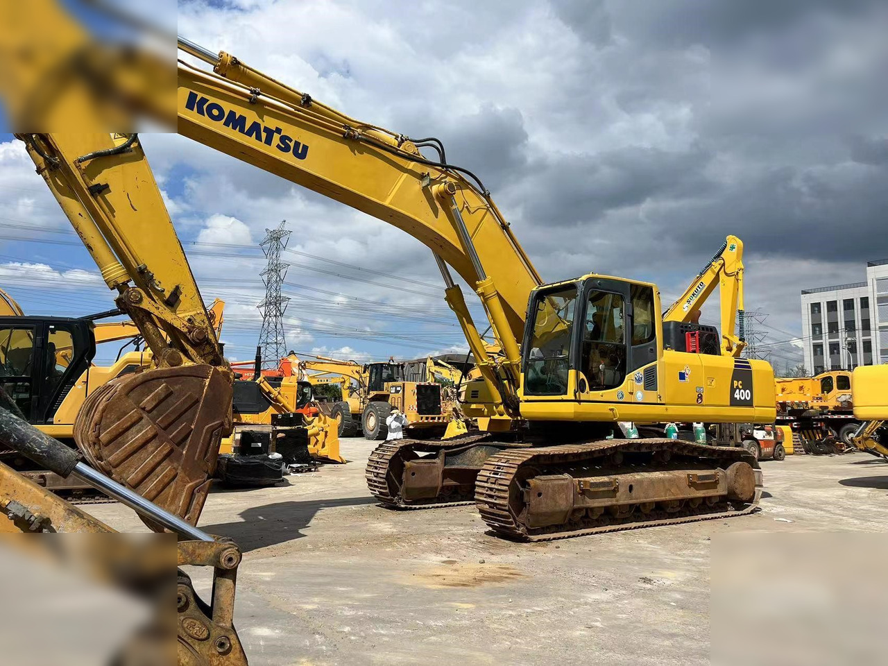 KOMATSU PC400-8 - Lintekskavaator: pilt 2 KOMATSU PC400-8 - Lintekskavaator: pilt 2