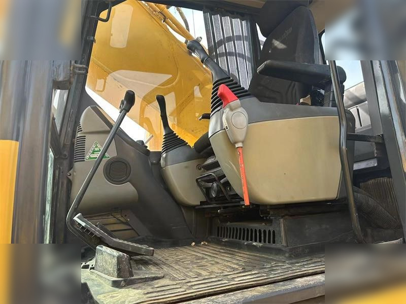 KOMATSU PC400-8 - Lintekskavaator: pilt 5 KOMATSU PC400-8 - Lintekskavaator: pilt 5
