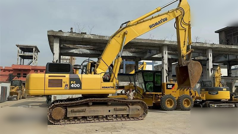 KOMATSU PC400-8 - Lintekskavaator: pilt 1 KOMATSU PC400-8 - Lintekskavaator: pilt 1