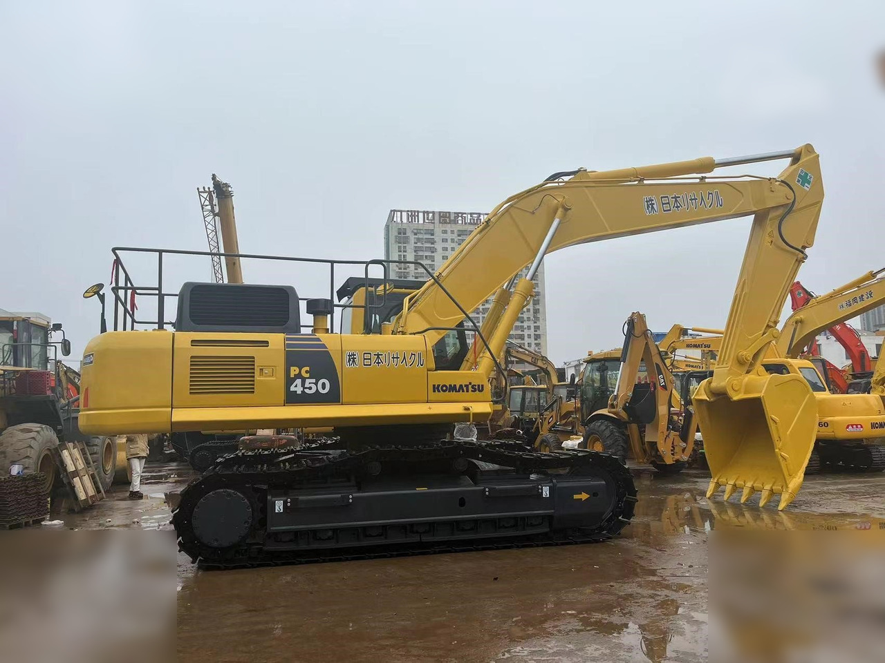 KOMATSU PC450 LC-8 - Lintekskavaator: pilt 2 KOMATSU PC450 LC-8 - Lintekskavaator: pilt 2