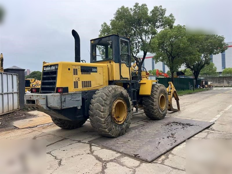 KOMATSU WA320-3 - Rataslaadur: pilt 3 KOMATSU WA320-3 - Rataslaadur: pilt 3