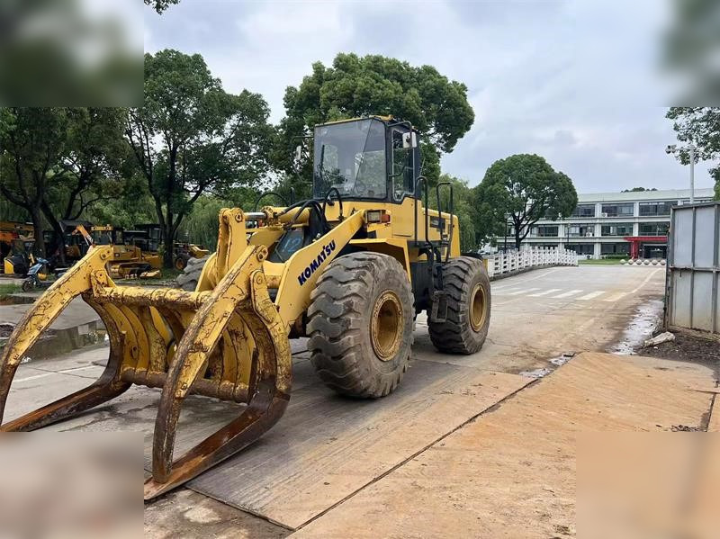KOMATSU WA320-3 - Rataslaadur: pilt 2 KOMATSU WA320-3 - Rataslaadur: pilt 2