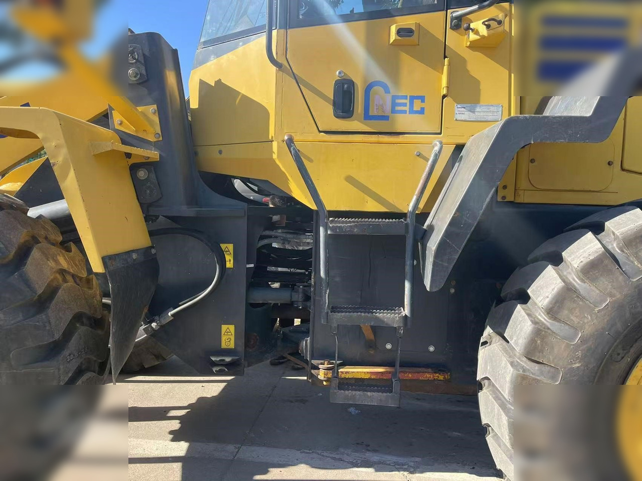 KOMATSU WA320-5 - Rataslaadur: pilt 3 KOMATSU WA320-5 - Rataslaadur: pilt 3