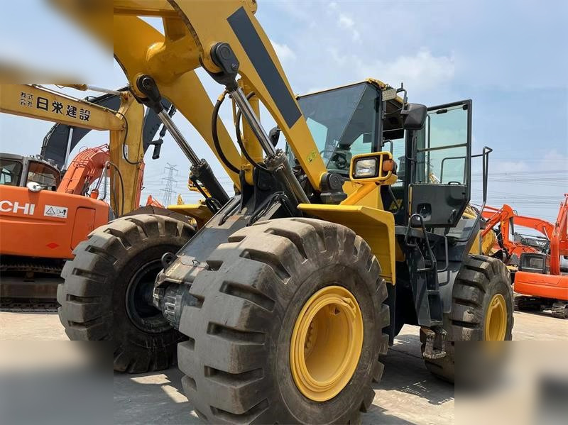Rataslaadur KOMATSU WA470-6: pilt 11