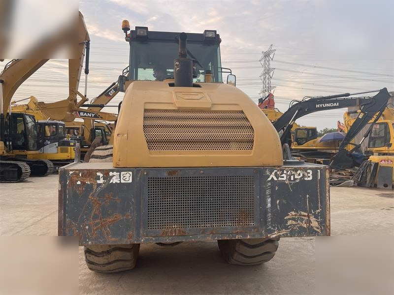 Tihendaja XCMG XS143J: pilt 7