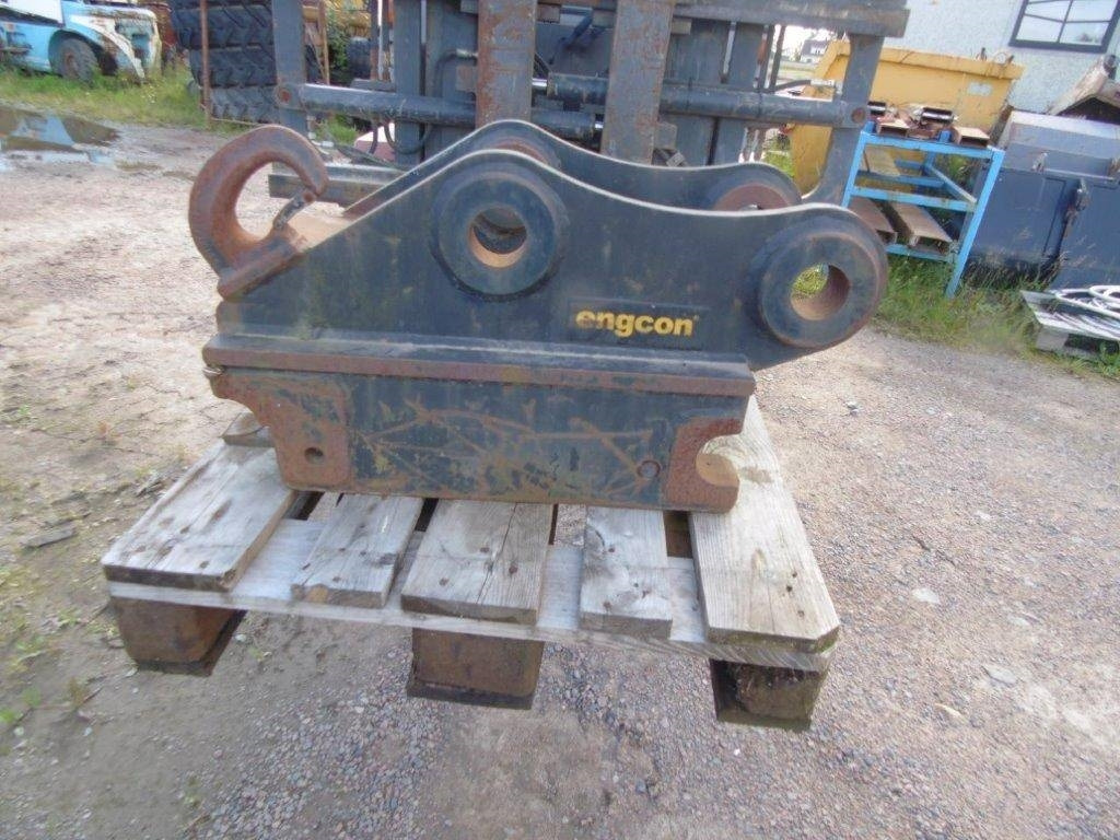 Engcon snabbfäste till Hitachi 210 - Kiirühendus - Ehitusmasinad: pilt 1 Engcon snabbfäste till Hitachi 210 - Kiirühendus - Ehitusmasinad: pilt 1