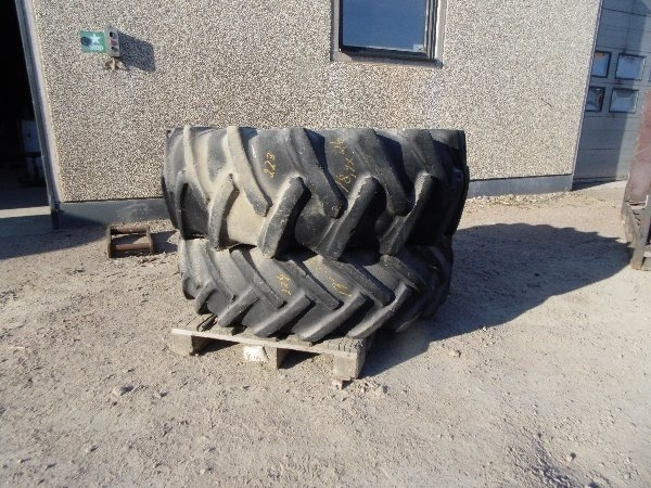 Firestone 18,4-26 och 13-30 - Rehv - Ehitusmasinad: pilt 1 Firestone 18,4-26 och 13-30 - Rehv - Ehitusmasinad: pilt 1