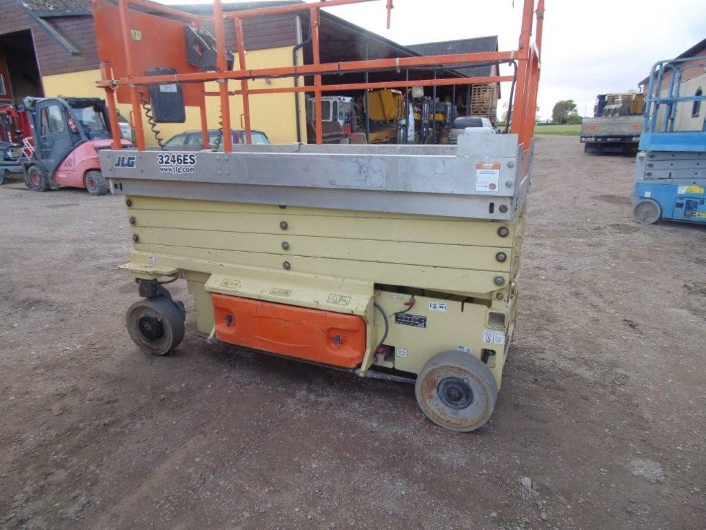 JLG 3245 ES - Käärlift: pilt 1 JLG 3245 ES - Käärlift: pilt 1
