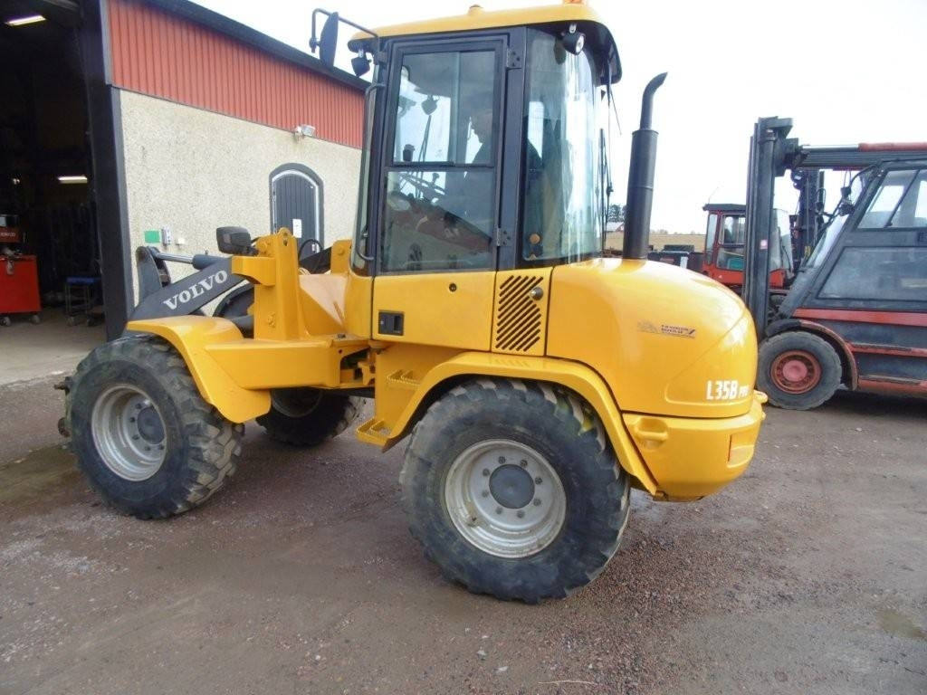 Volvo L 35 - Rataslaadur: pilt 4 Volvo L 35 - Rataslaadur: pilt 4