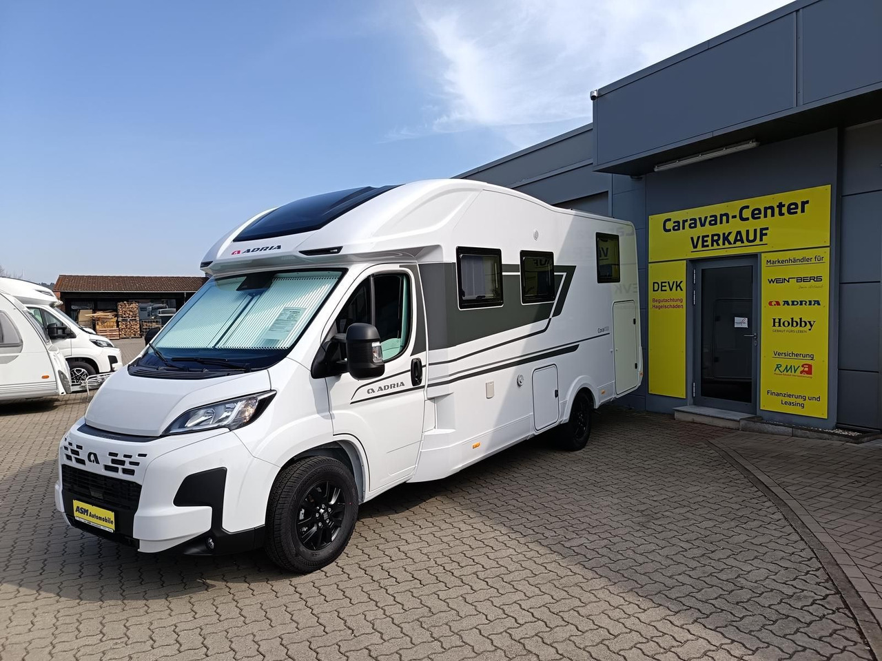 Adria Coral ALL-IN 650 DL*LUFTFEDERUNG HA*SOLAR*SOFORT - Poolintegreeritud matkaauto: pilt 3 Adria Coral ALL-IN 650 DL*LUFTFEDERUNG HA*SOLAR*SOFORT - Poolintegreeritud matkaauto: pilt 3